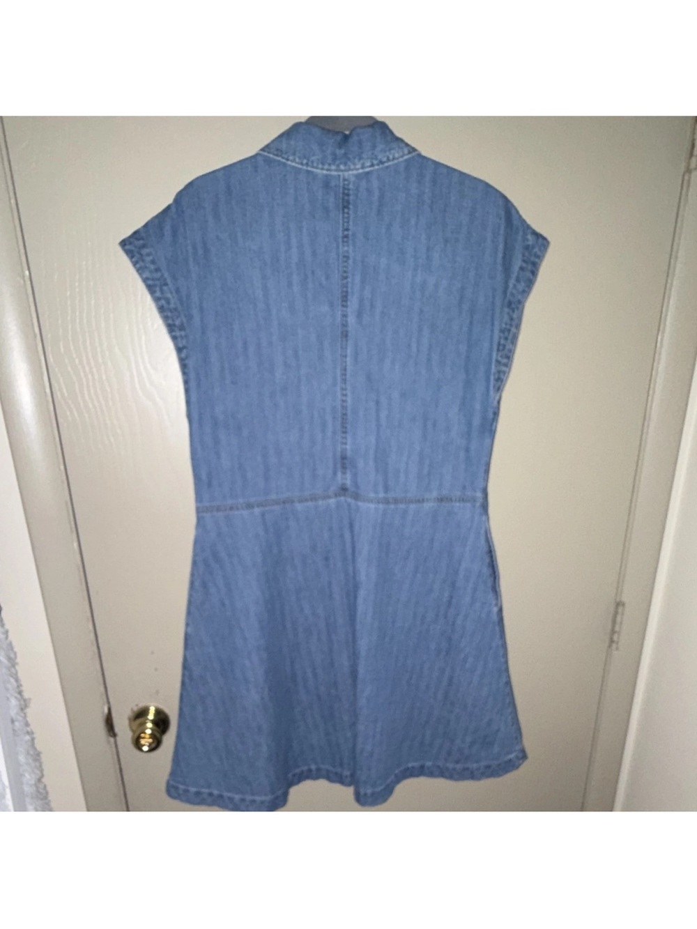 Universal Thread Light Blue Denim Jacket Label Detail - Picture 2 of 3